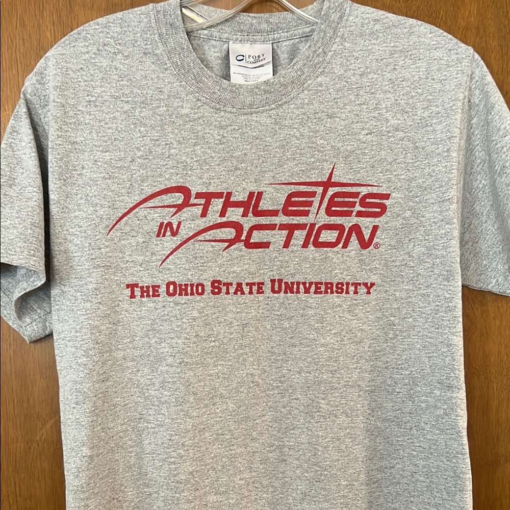 90% Preshrunk Cotton Gray and Red Short Sleeve Tee Athletes in Action Size SP